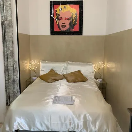 Sacco Mini Apartment Milão